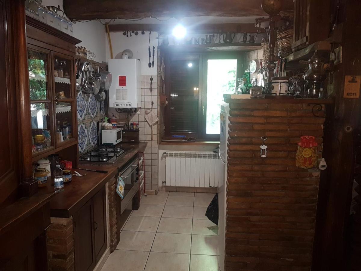 Вілла La Casa Del Brigante Lecce nei Marsi Екстер'єр фото